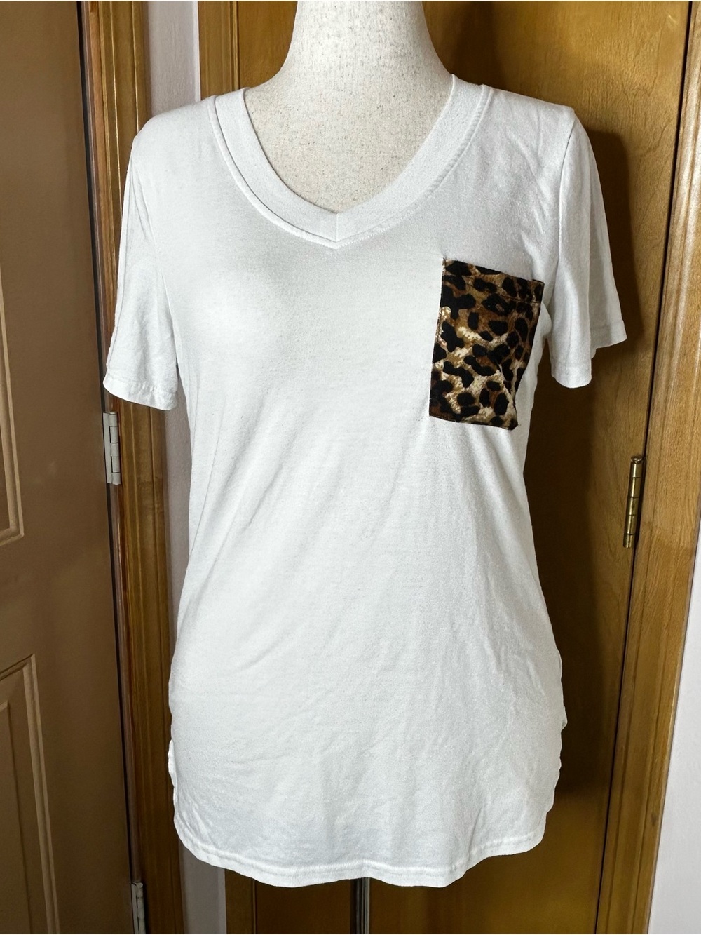 White V-Neck Tee with Leopard Print Pocket